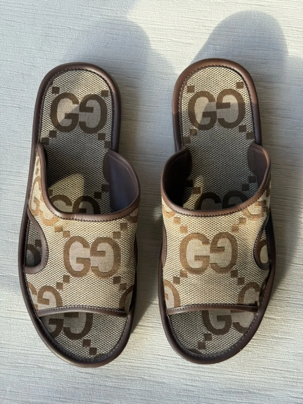Gucci Beige and Brown GG Canvas Open-Toe Slides - Picture 5 of 6
